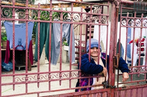 Macchie, il borgo ''mangiato'' dall'aeroporto di Bari: �Ci vivono solo anziani contadini�